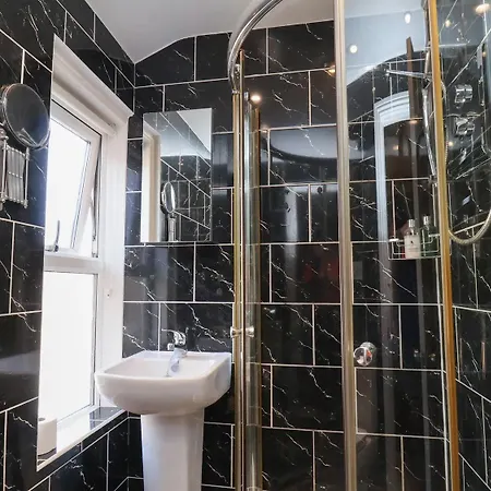 Seasons House * Filey